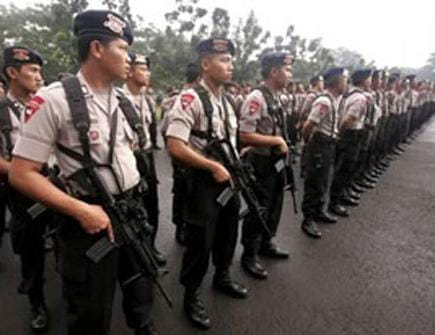 Polres Metro Jakarta Selatan terjunkan ratusan personel untuk mengamakan peringatan Hari Buruh 1 Mei 2023. (Foto: Ist/ Dok.Beritajakarta).