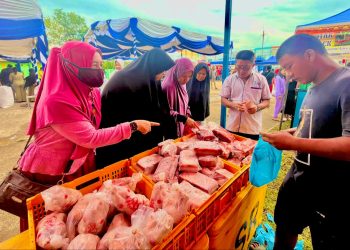 Kegiatan Gerakan Pangan Murah (GPM) di Perum Vila Pesona Asri, Kelurahan Belian, Kecamatan Batam Kota, Kota Batam, Senin, 26 Januari 2023. (Foto: Irvan Fanani)