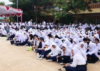 Pelaksanaan MPLS di SMAN 20 Batam. (Foto: Irvan Fanani)