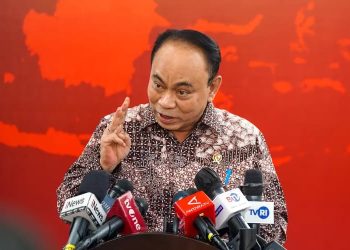 Menkominfo, Budi Arie Setiadi memberikan keterangann pers tentang perintah berantas perjudian online, Jumat, 13 Oktober 2023 di Kompleks Istana Kepresidenan, Jakarta. (Foto: Ist./presidenri.go.id).