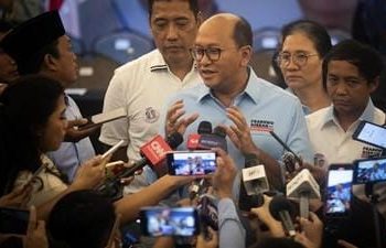 Rosan Perkasa Roeslani saat ditanya para wartawan. (Foto: Ist./CNNIndonesia.com).