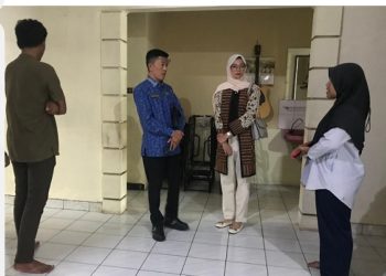 PJ Wako Tanjungpinang, Hasan,sos mengunjungi rumah singgah milik Pemko Tj.Pinang di Jakarta Pusat, Jumat 22 Maret 2024. (Foto: Humas Pj.Tanjungpinang)