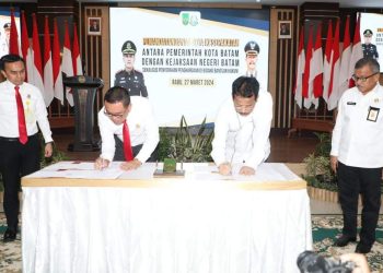 Penandatanganan Nota kesepakatan antara Pemko dan Kejari Batam, Rabu, 27 Maret 2024. (Foto: Humas Diskominfo).