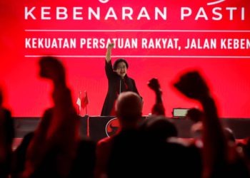 Ketua Umum PDIP Megawati Soekarnoputri berpidato pada Rakernas V PDIP di Beach City International Stadium Ancol, Jakarta, Jumat, 24 Mei 2024. (Foto: Ist./kumparan).