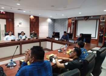 Rapat untuk menyukseskan POPDA IX Kepri yang akan diadakan di Batam dan sekaligus menjadi tuan rumah, Kamis, 18 Juli 2024. (Foto: Diskominfo).