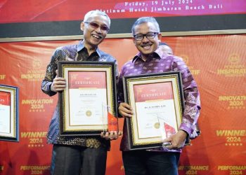 Sekda Kota Batam, raih penghargaan pemimpin inspiratif Indonesia tahun 2024, di Platinum Hotel Jimbaran Beach Bali, Jumat, 19 Juli 2024. (Foto: Diskominfo).