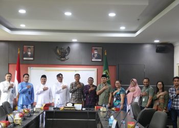 Pertemuan KPU dengan anggota DPRD dalam persiapan pelantikan periode 2024 sampai 2029. (Foto: Sekretariat DPRD).