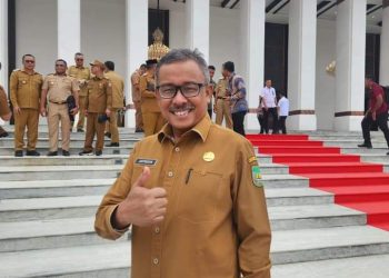 Sekda Kota Batam, Jefridin hadir di IKN bersama dengan para kepala daerah lainnya bertemu presiden Jokowi, Selasa, 13 Agustus 2024. (Foto: Diskominfo).
