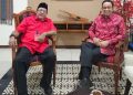 Anies Baswedan (kanan) berjumpa Rano Karno di DPP PDI-P, Senin, 26 Agustus 2024.(Foto: Ist./Dok. Pribadi).