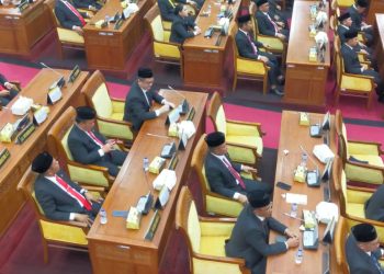 Suasana di ruang persidangan kantor DPRD Kota Batam, Kamis, 29 Agustus 2024. (Foto: Ana/HMS).