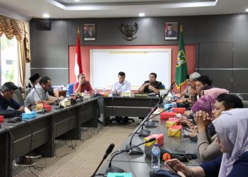 Kunker anggota DPRD Cilacap ke kantor DPRD Batam diterima dengan baik untuk melakukan studi banding. (Foto: Sekretariat DPRD).
