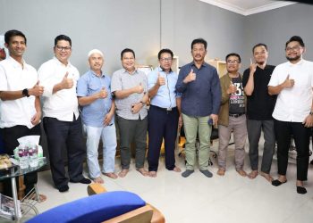 Wali Kota Batam, Muhammad Rudi, Kepala Dinas Komunukasi dan Informatika (Kominfo) Batam, Rudi Panjaitan, Kepala Bidang Komunikasi dan Kehumasan, Nahar Febrianto, dan sejumlah pejabat lainnya menghadiri wawancara Khusus Bersama The Socrates Talk Foundation. (Foto: Diskominfo).