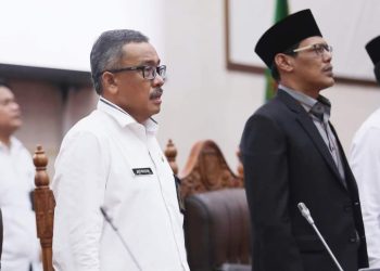 Pemko Batam hadir dalam rapat paripurna di kantor DPRD menyatakan dukungan penuh terhadap proses penetapan calon pimpinan definitif DPRD Kota Batam, Rabu, 9 Oktober 2024. (Foto: Diskominfo).