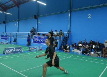 Pertandingan Badminton yang di gelar BP Batam dalam menyemarakkan hari Bakti ke-53. (Foto: Humas BP).