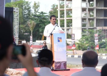 Kepala BP Batam, Muhammad Rudi saat menjelaskan polemik tentang nama flyover sungai Ladi. (Foto: Humas BP).