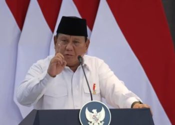 Presiden Prabowo saat berpidato pada acara Halalbihalal Purnawirawan TNI-Polri di Balai Kartini, Jakarta, Selasa 6 Mei 2025 petang. (Foto: Ist./ idntimes.com).