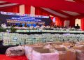 Penampakan 2 ton sabu dari kapal Sea Dragon Tarawa, yang dirilis di Dermaga Tanjung Uncang oleh BNN, Senin, 26 Mei 2025. (Foto: HMStimes./Flavia Donella Bangun).