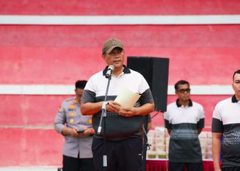 Foto, Humas Polda Kepri,
Kapolda Kepri Kapolda Kepri Irjen. Pol. Asep Safrudin, S.I.K., M.H., Selaku Inspektur Upacara saat memberikan amanat di Lapangan Setya Haprabu, Batam Kepri
