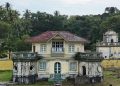 Istana Kantor Raja Ali Haji Yang di-Pertuan Muda Riau VIII (1844-1857) di Pulau Penyengat, Kepulauan Riau. (Foto: HMStimes./Holdan Palaungan).