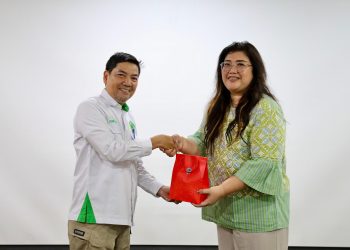 Anggota/Deputi Bidang Pelayanan Umum BP Batam, Ibu Ariastuty Sirait, membuka pelatihan PERPANI Kota Batam. (Foto: Humas BP).