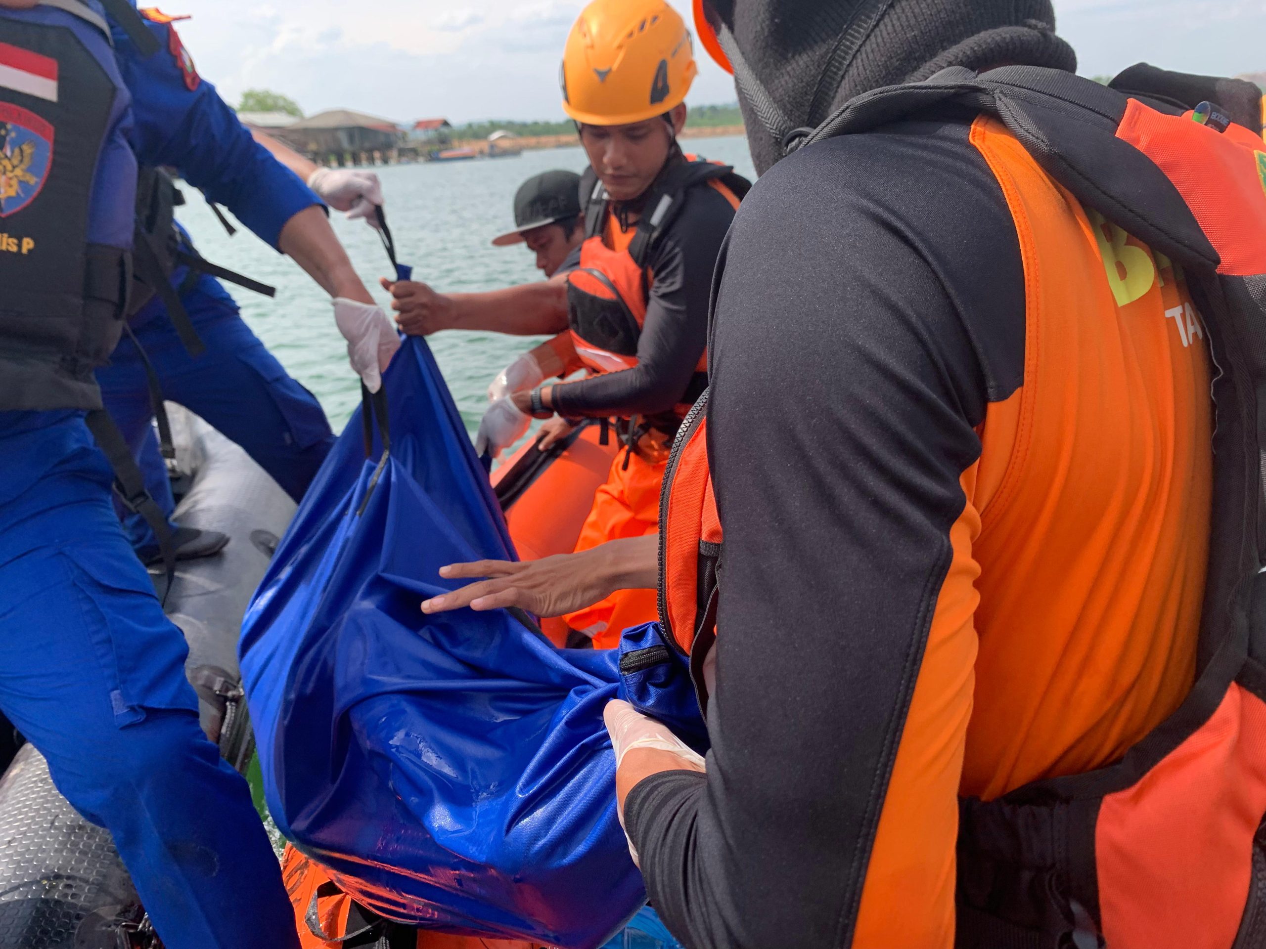 Pria terjun dari Jembatan 1 Barelang ditemukan meninggal dunia