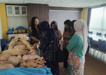 Anggota/Deputi Bidang Pelayanan Umum BP Batam, Ariastuty Sirait dan rombongannya sambangi RSA UGM. (Foto: Humas BP).