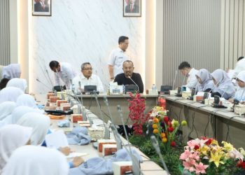 SD Al Kaffah audiensi ke kantor DPRD Kota Batam. (Foto: Humas DPRD).