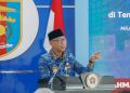 Gubernur Rahmat Mirzani Djausal saat membuka Pekan Pendidikan Wartawan Lampung di Balai Wartawan Hi Solfian Akhmad, Senin, 17 November 2025. (Foto: Ist./PWI Lampung).