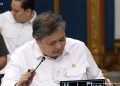 Menko Perekonomian Airlangga Hartarto saa melaporkan  Kredit Usaha Rakyat dalam Sidang Kabinet yang dipimpin Presuden Prabowo di Istana Jakarta, Senin, 15 Desember 2025. (Foto: Ist./  cnbcindonesia.com).