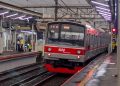 Kereta Rel Listrik (KRL) produksi PT INKA sudah dioperasikan angkut penumpang Jabodetabek. (Foto: Ist./KAI COMMUTER).