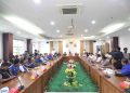 RDPU bahas pencemaran lingkungan tumpahan minyak dari kapal LCT Mutiara Garlib Samudra di pantai Dangas. (Foto: Humas DPRD).