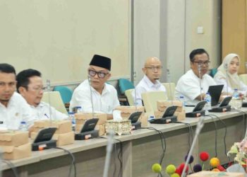 Penyempurnaan draf Ranperda tentang LAM. (Foto: Humas DPRD).
