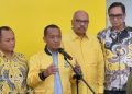 Menteri ESDM Bahlil Lahadalia (dua dari kiri) bersama jajaran DPP Partai Golkar. (Foto: Ist./ lkipartaigolkar.com).