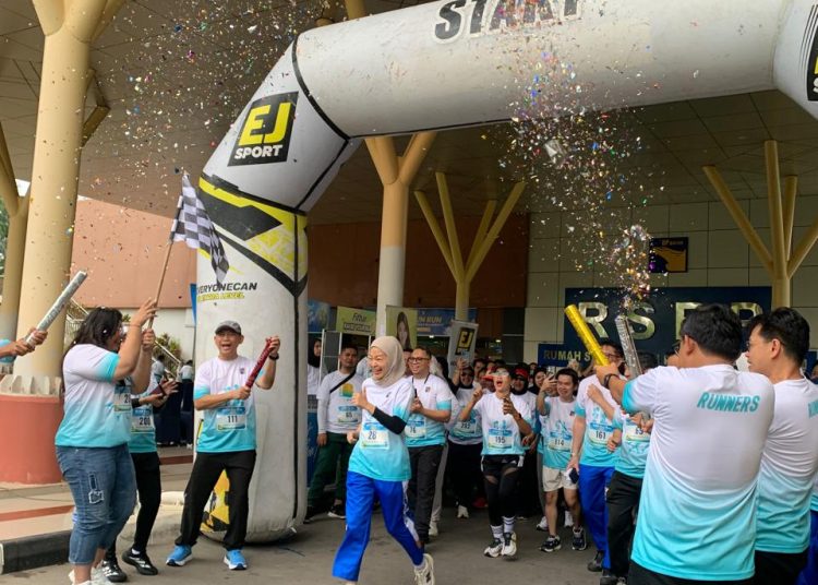 Kegiatan Fun Run pegawai RSBP Batam dan mitra kerjanya. (Foto: Humas BP).