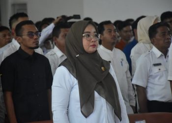Ketua DPRD kabupaten Lingga Mayasari S.Sis..M.IP (jilbab coklat) hadir dalam acara Musrenbang. (Foto: Humas Setwan).