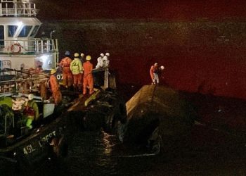 Kapal tugboat milik PT Pradana Samudra Lines terbalik di perairan Tanjung Uncang, Batam (Dok SAR Tanjungpinang)