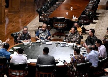 Presiden Prabowo Subianto menggelar rangkaian rapat terbatas bersama sejumlah menteri di kediaman Hambalang, Bogor. (Foto: Ist./Biro Pers Sekretariat Presiden).