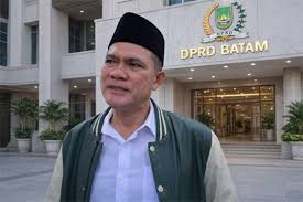 Sekretaris Komisi IV DPRD Kota Batam, Surya Makmur. (Foto: Riaukepri.com).