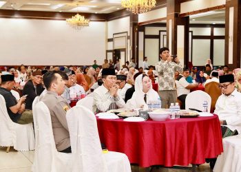 Wali Kota Batam dan wakilnya hadiri acara halal bihalal di Bengkong, Golden Prawn. (Foto: Diskominfo).