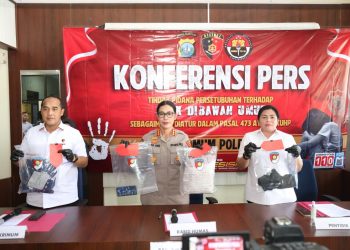 Pejabat utama Polda Kepri saat memberikan keterangan kepada awak media (Foto: Putra Gema Pamungkas)