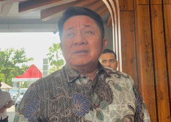 Gubernur Sumsel, Herman Deru saat diwawancarai di Kantor Gubernur, Rabu, 1 April 2026. (Foto: Ist./ Bisnis.com)