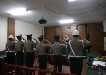 Empat bintara Polda Kepri saat menjalani sidang kode etik (Dok: Humas Polda Kepri)
