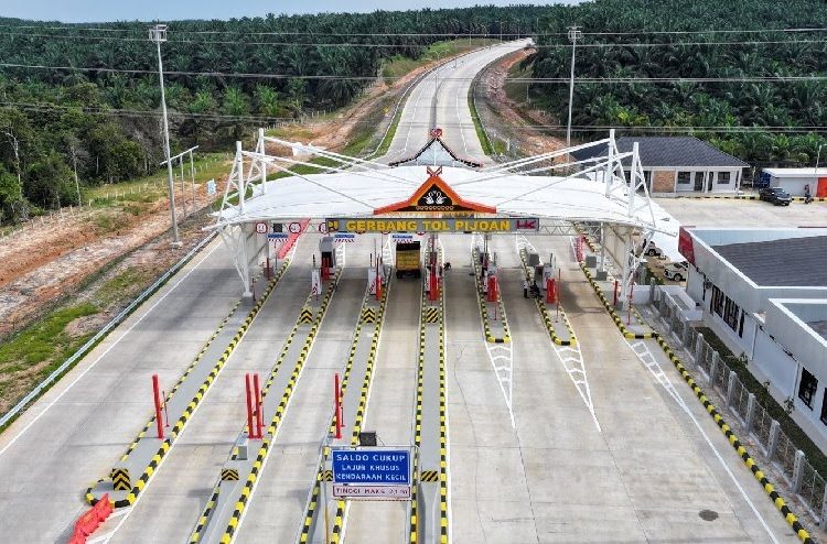 Salah satu bangunan pintu tol jalur Jambi - Rengat. (Foto: Ist./dok.Hutama Karya).
