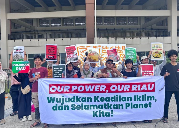Aksi Hari Bumi 2026 Walhi Riau di Pekanbaru (Dok: Walhi Riau)