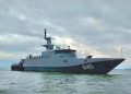 KRI Surik 645 saat berlabuh di Kota Batam (Foto: Putra Gema Pamungkas)
