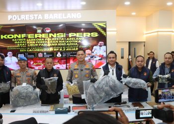 Kepolisian saat menunjukan barang bukti narkoba hasil sitaan selama Idul Adha 2026 (Foto: Putra Gema Pamungkas)