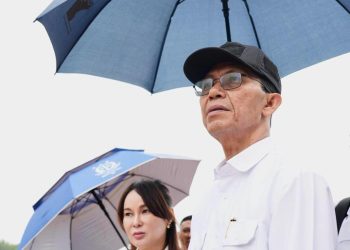 Kepala BP dan Wakilnya meninjau langsung pembangunan infrastruktur. (Foto: Humas BP).
