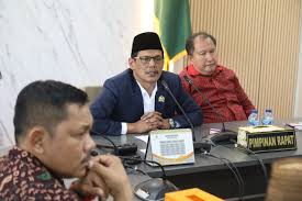 Ketua DPRD Kota Batam, Muhammad Kamaluddin (peci hitam). (Foto: Humas DPRD).