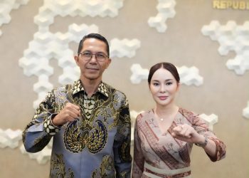 Kepala BP Batam, Amsakar Achmad dan Wakil Kepala BP Batam, Li Claudia Chandra. (Foto: Humas BP).