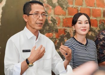 Kepala BP Batam, Amsakar Achmad, dan wakil Kepala BP Batam, Li Claudia Chandra perkuat komitmen administrasi pertanahan. (Foto: Humas BP).